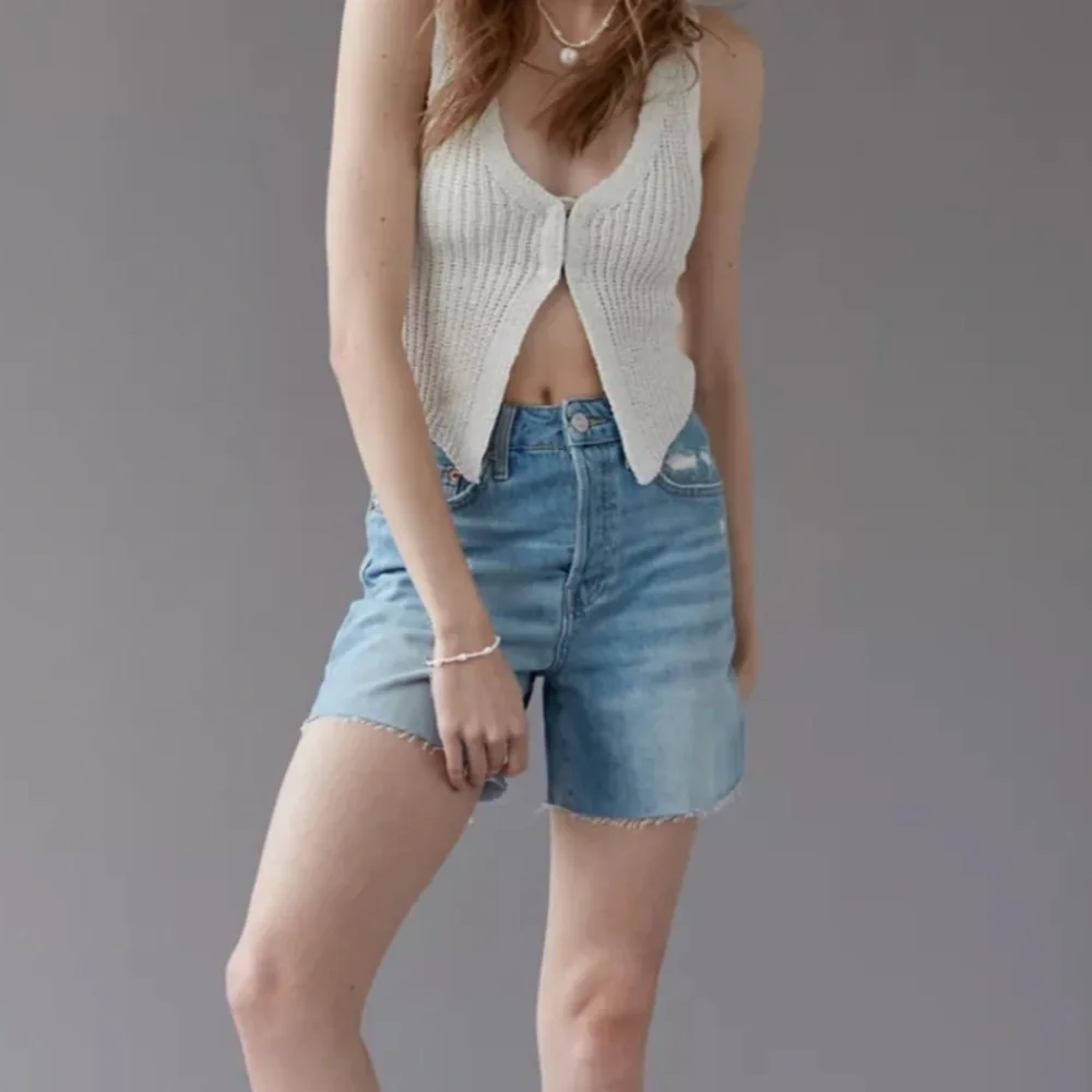 BDG 90s Denim High Rise Long Inseam Cutoff Dad Jean Shorts Light Medium Wash